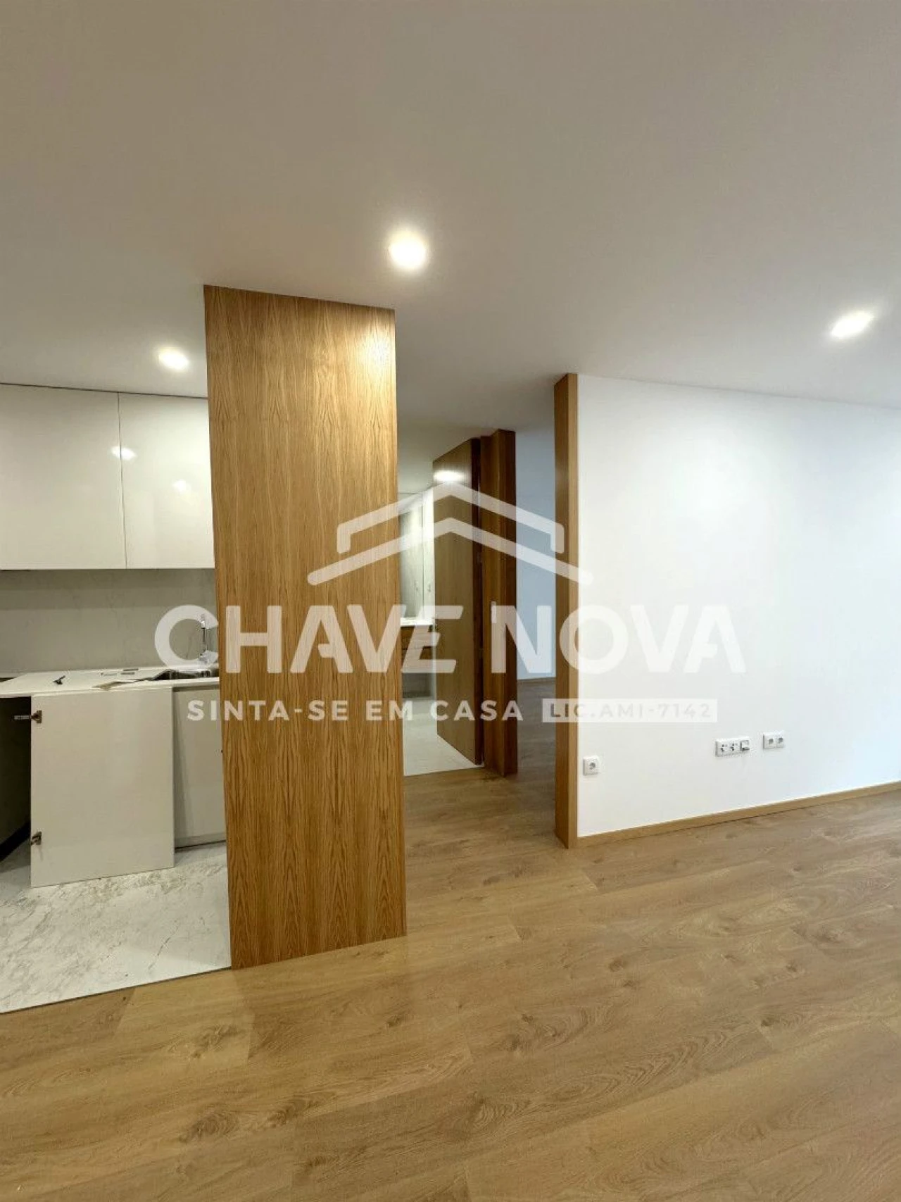 Apartamento T1 para Arrendamento em Ramalde Foto 6