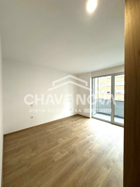 Apartamento T1 para Arrendamento em Ramalde