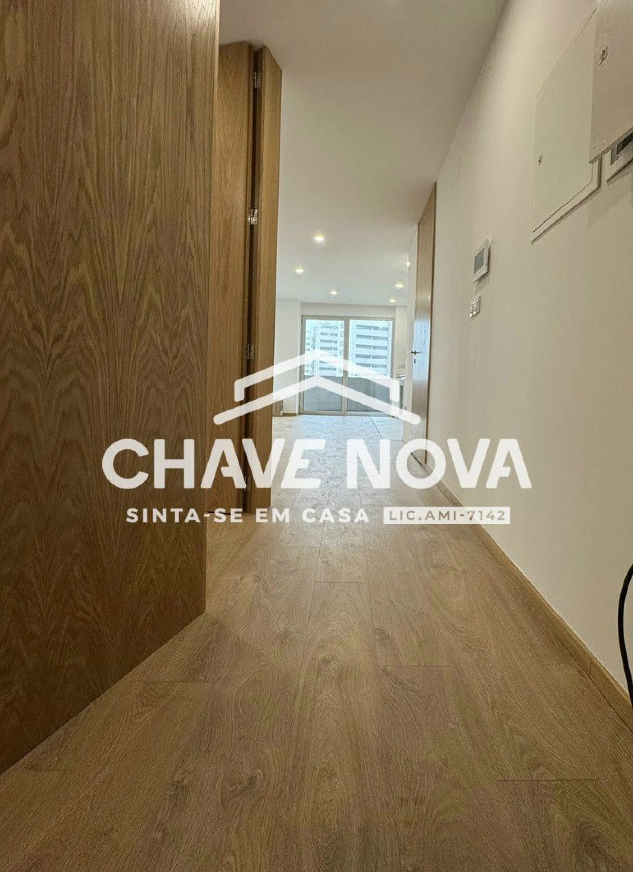Apartamento T2 para Arrendamento em Ramalde Foto 5