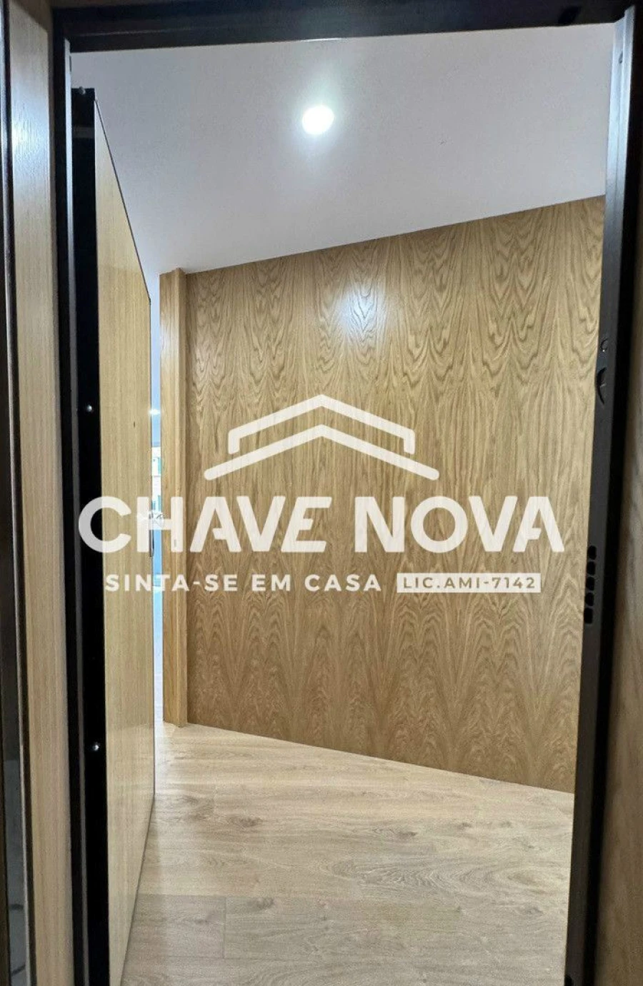 Apartamento T2 para Arrendamento em Ramalde Foto 4