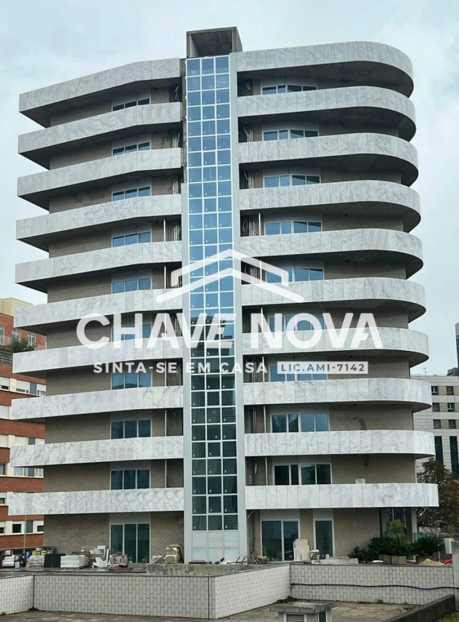Apartamento T2 para Arrendamento em Ramalde Foto 25
