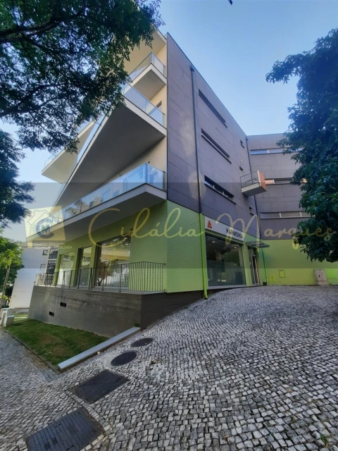 Loja para Venda em Rio de Loba