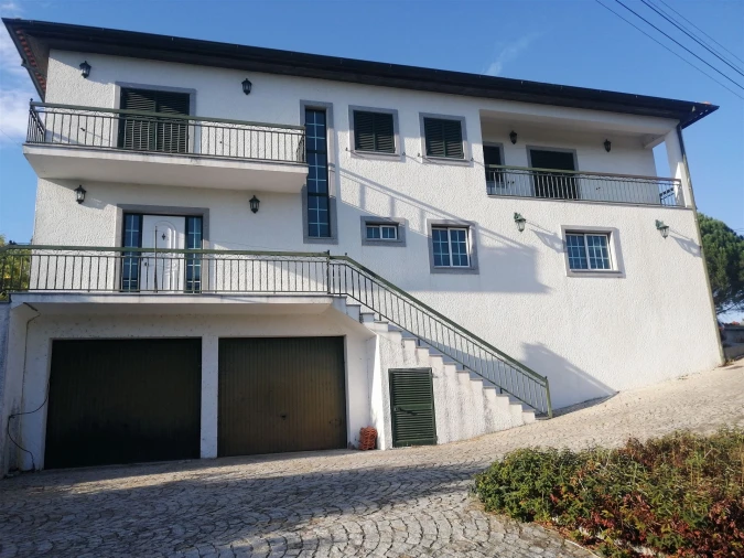 Moradia T5 para Venda em Santos Evos