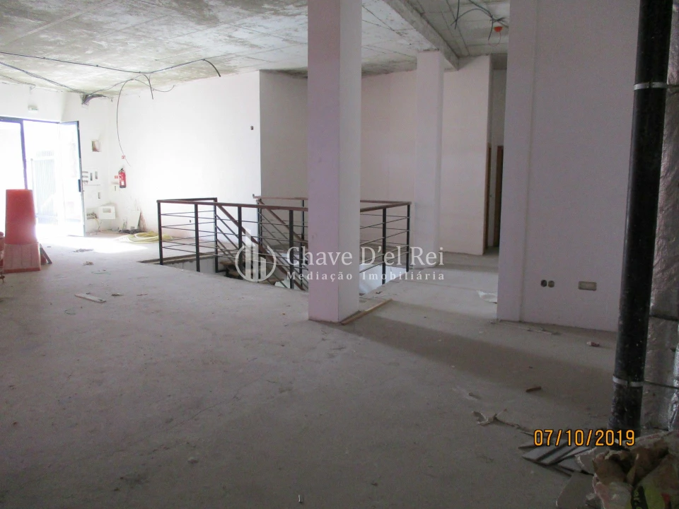 Loja para Arrendamento em Viseu Foto 2