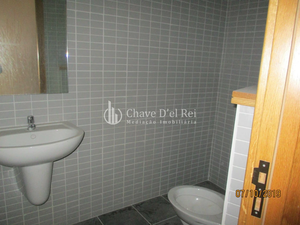 Loja para Arrendamento em Viseu Foto 4