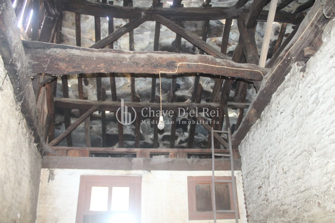 Quinta T0 para Venda em Parada de Ester e Ester Foto 18