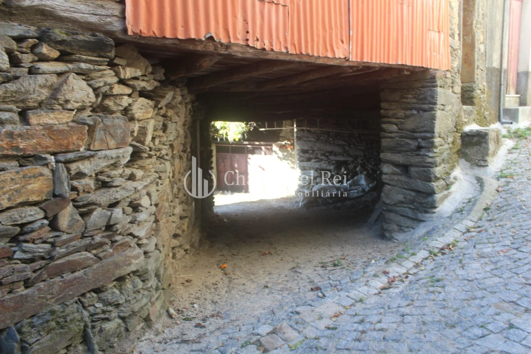 Quinta T0 para Venda em Parada de Ester e Ester Foto 20