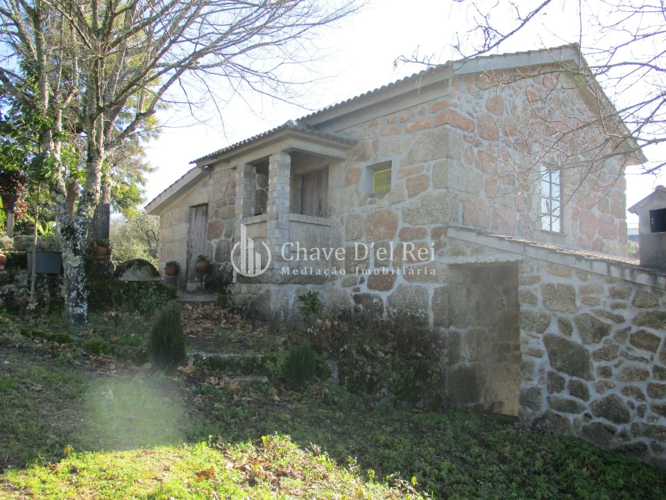 Quinta T5 para Venda em Fornos de Maceira Dão Foto 30