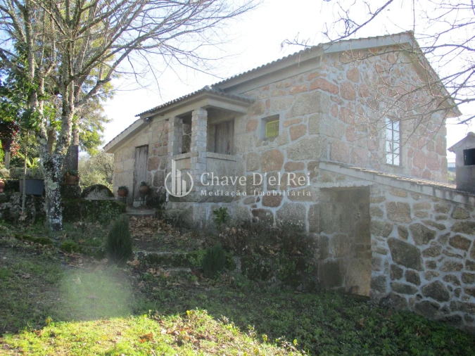 Quinta T5 para Venda em Fornos de Maceira Dão Foto 30