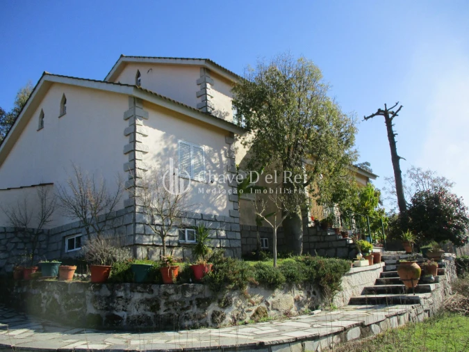 Quinta T5 para Venda em Fornos de Maceira Dão Foto 13