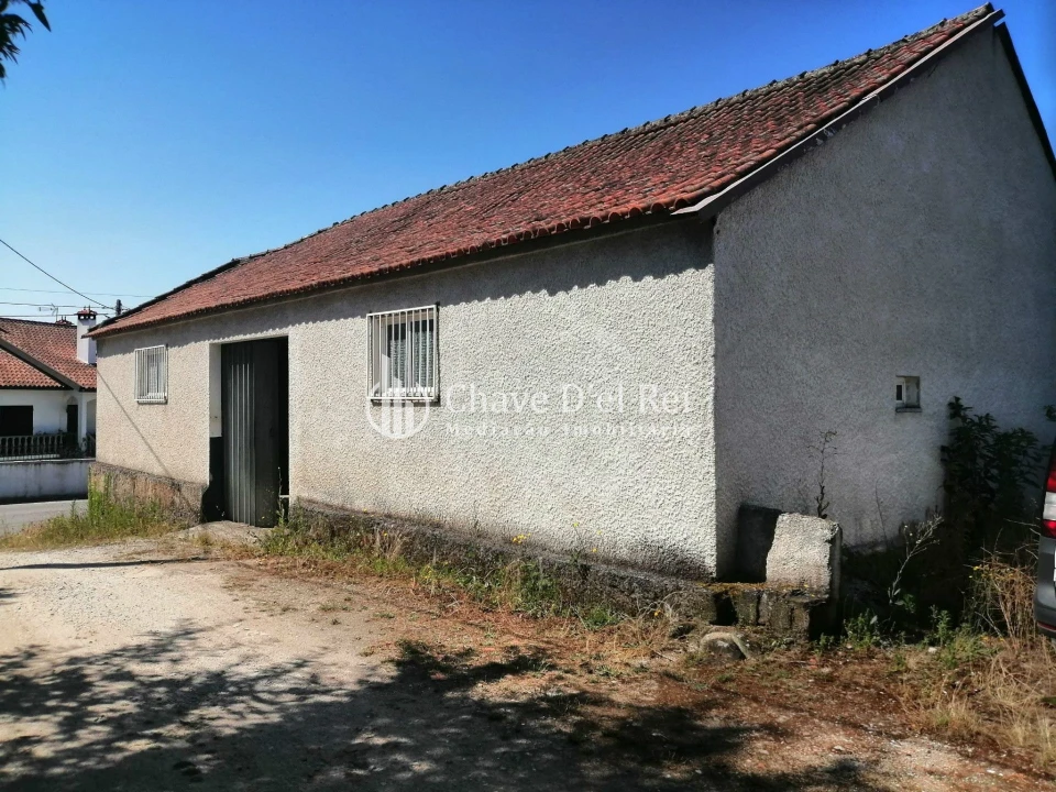 Armazém para Venda em Silgueiros Foto 2