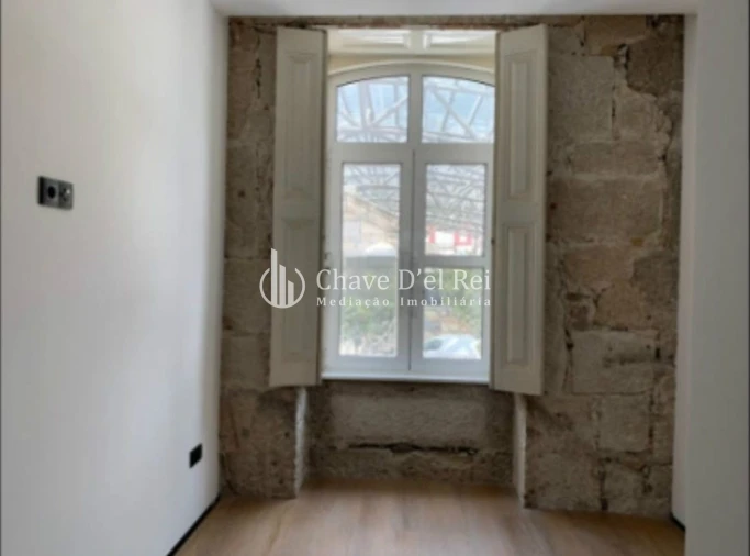 Apartamento T0 para Venda em Viseu Foto 4
