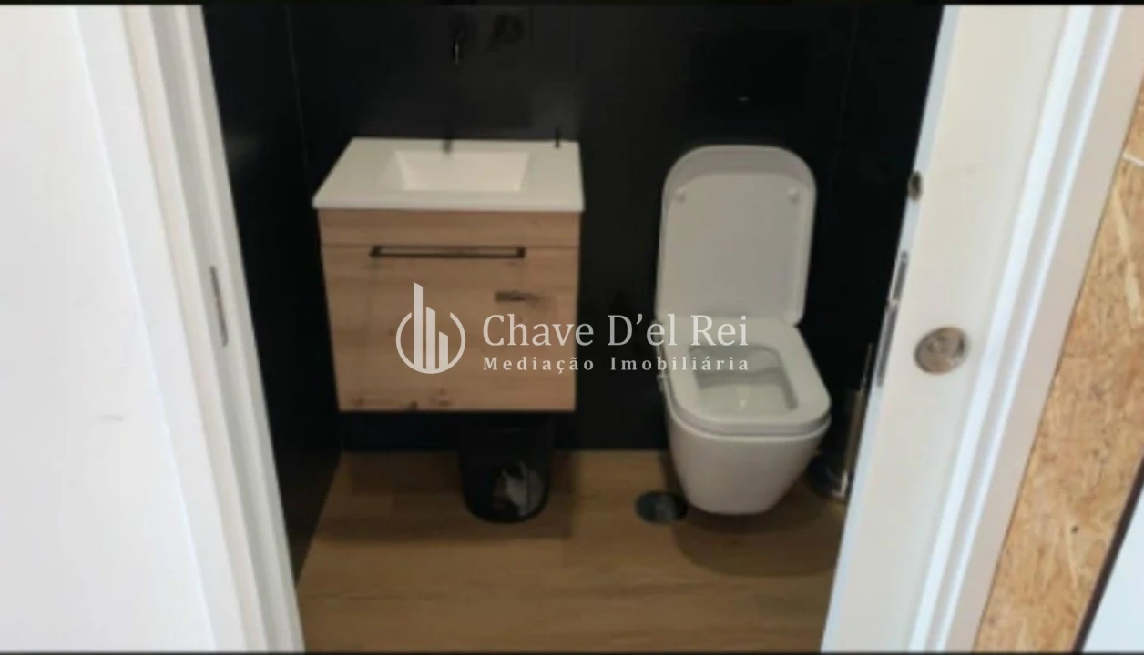 Apartamento T0 para Venda em Viseu Foto 3
