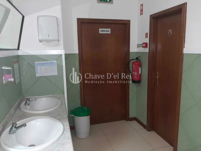 Loja para Venda em Abraveses Foto 4