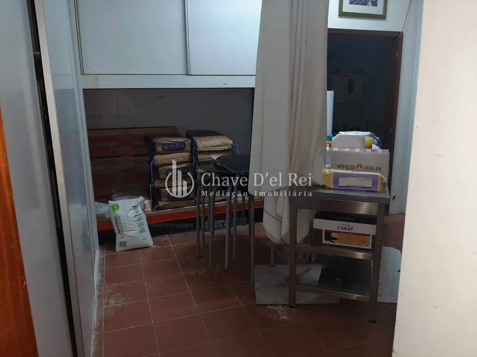 Loja para Venda em Abraveses Foto 15