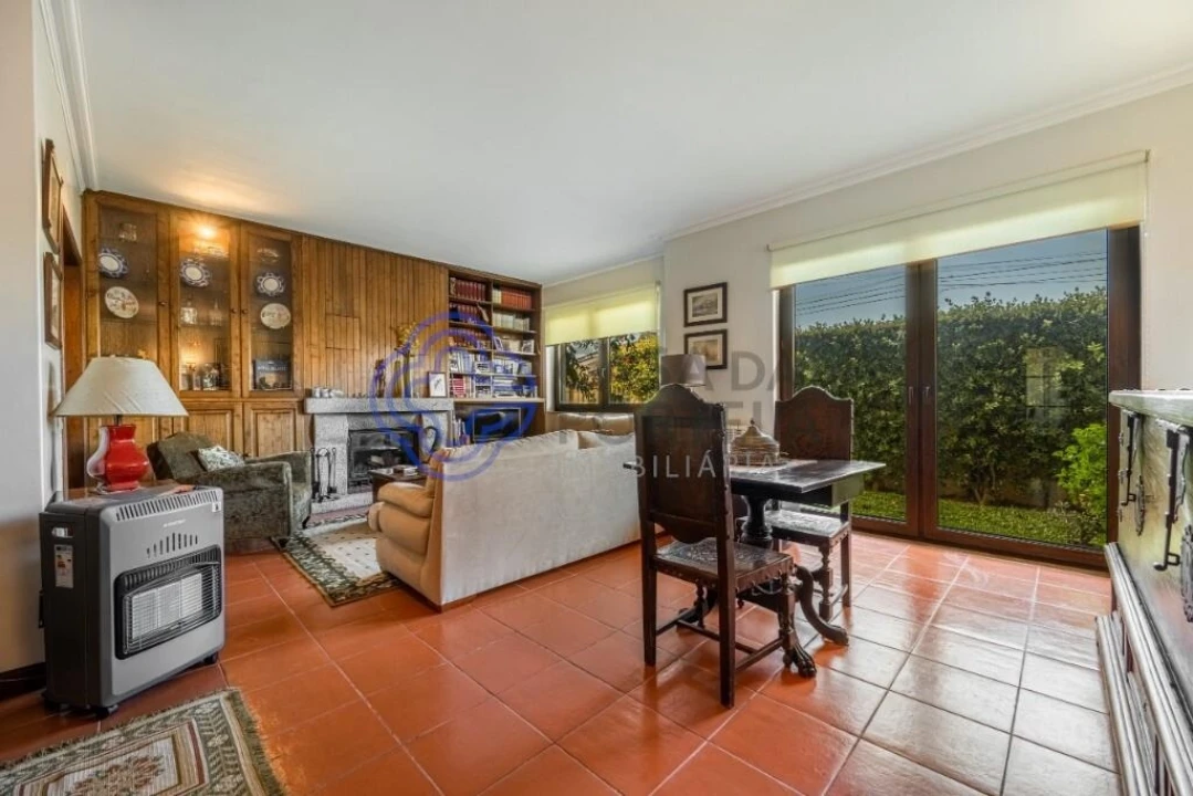 Moradia T5 para Venda em Gulpilhares e Valadares Foto 8