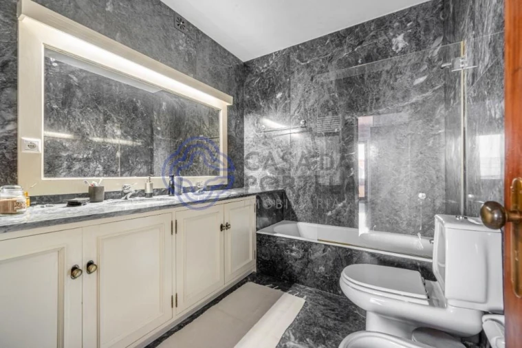 Moradia T5 para Venda em Gulpilhares e Valadares Foto 28