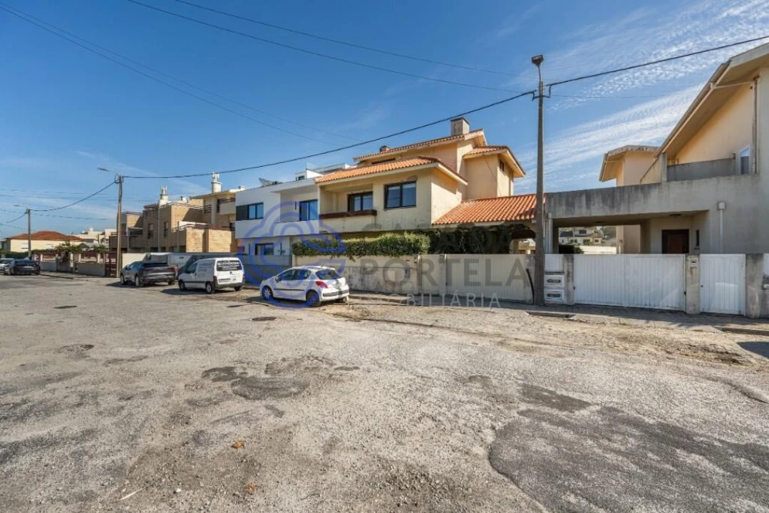 Moradia T5 para Venda em Gulpilhares e Valadares Foto 37