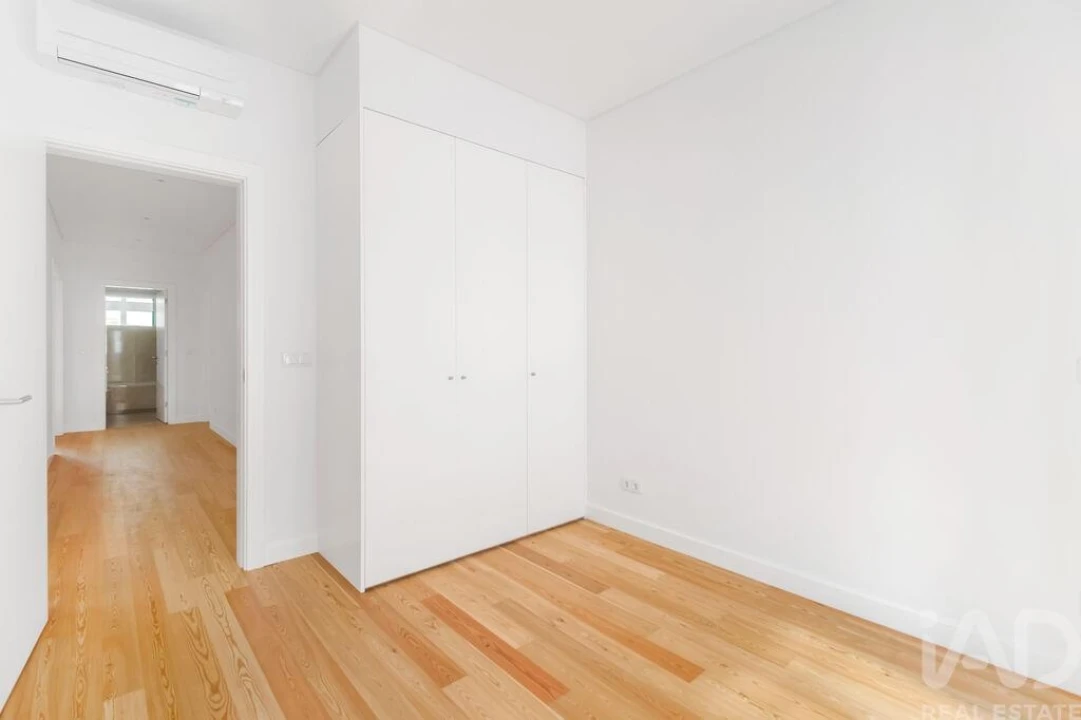 Apartamento T2 para Venda em Arroios Foto 16
