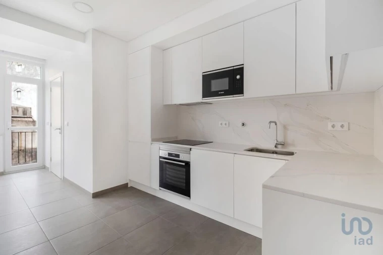 Apartamento T2 para Venda em Arroios Foto 5