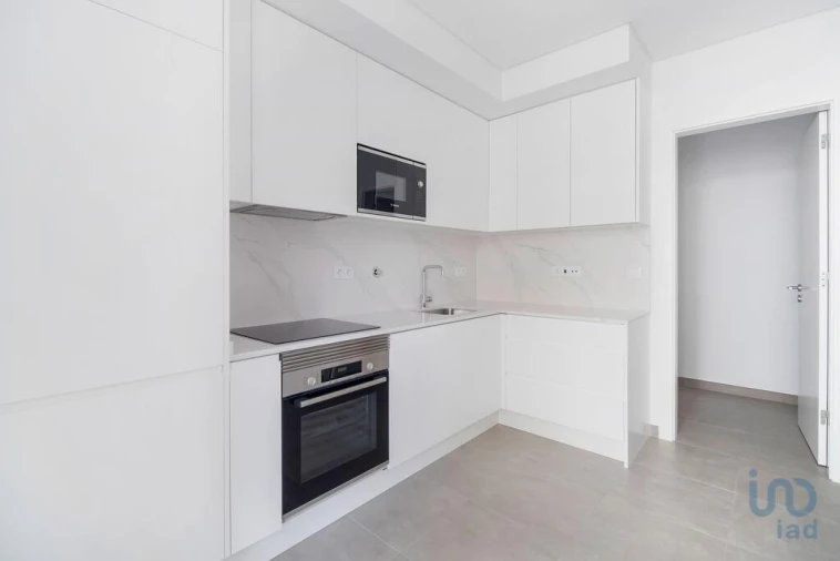 Apartamento T2 para Venda em Arroios Foto 6