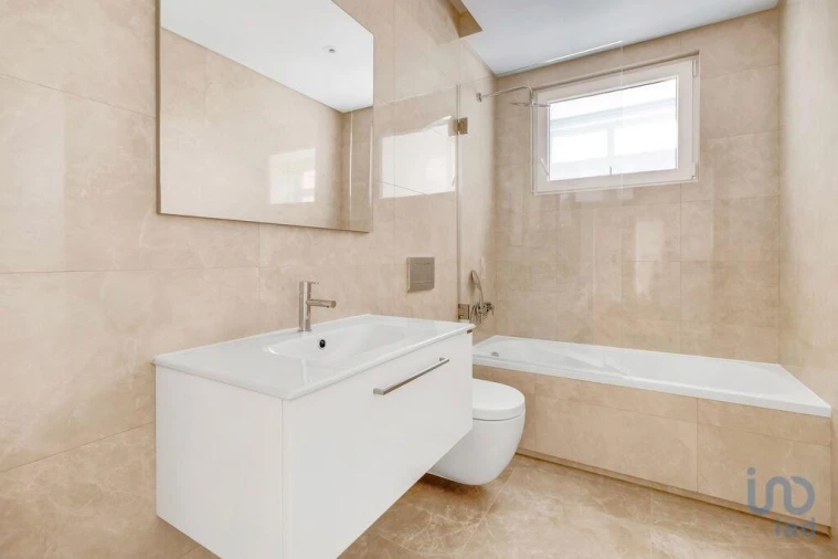 Apartamento T2 para Venda em Arroios Foto 13