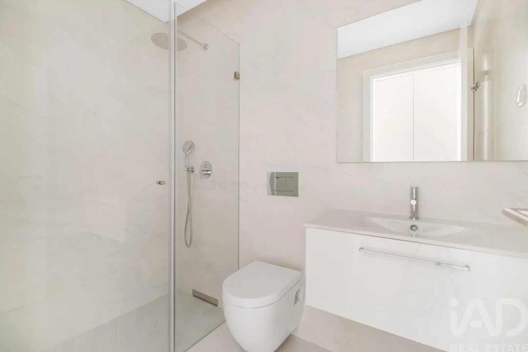 Apartamento T2 para Venda em Arroios Foto 18