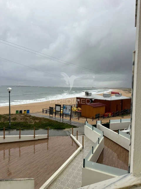 Apartamento T2 para Venda em Atouguia da Baleia