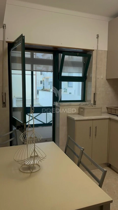 Apartamento T2 para Venda em Atouguia da Baleia