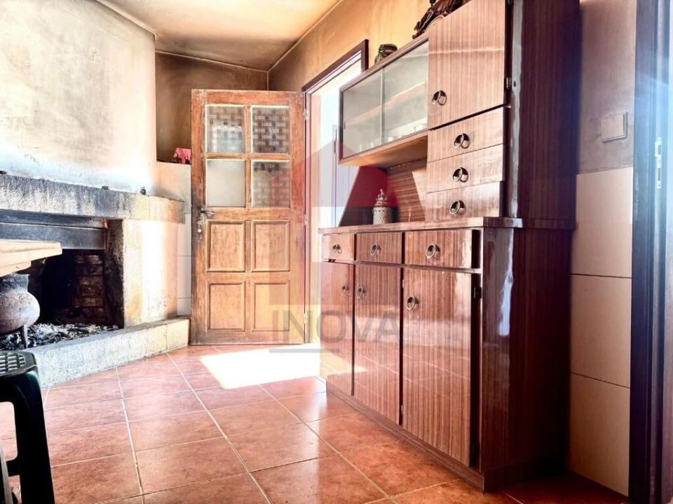 Moradia T2 para Venda em Pico de Regalados, Gondiães e Mós Foto 9