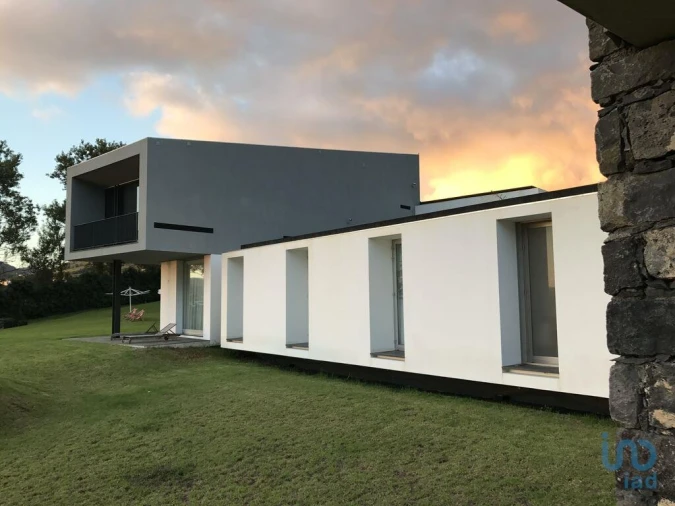 Moradia T3 para Venda em Lagoa (Santa Cruz) Foto 8