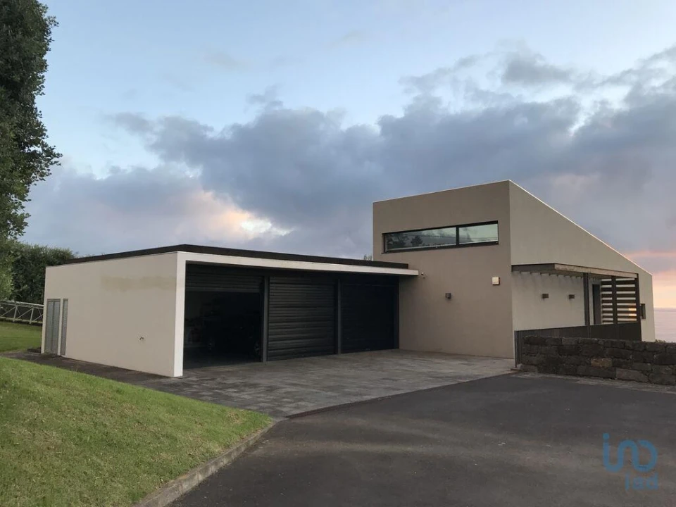 Moradia T3 para Venda em Lagoa (Santa Cruz) Foto 9