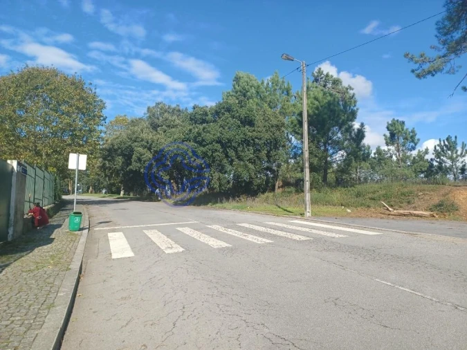 Terreno para Venda em Campanhã Foto 3