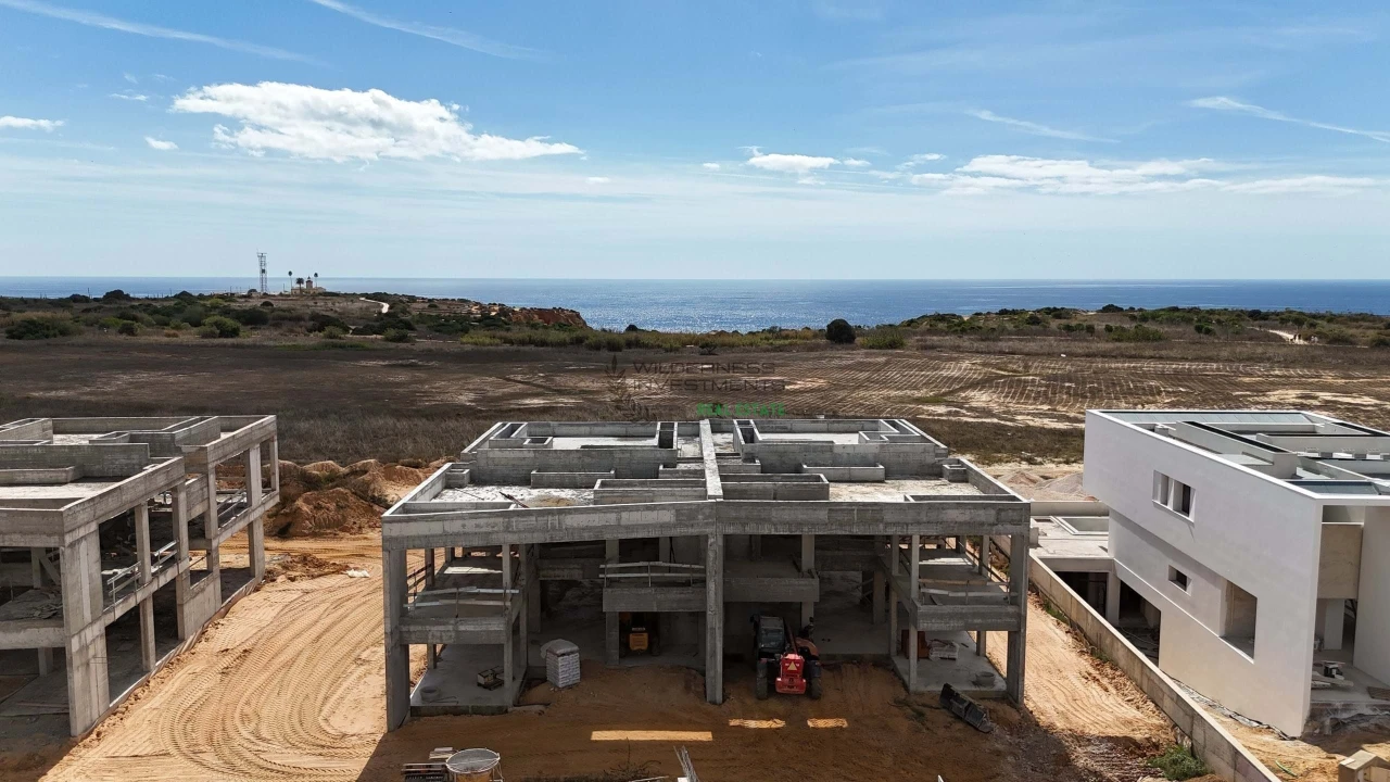Moradia T4 para Venda em Lagos (São Sebastião e Santa Maria) Foto 5