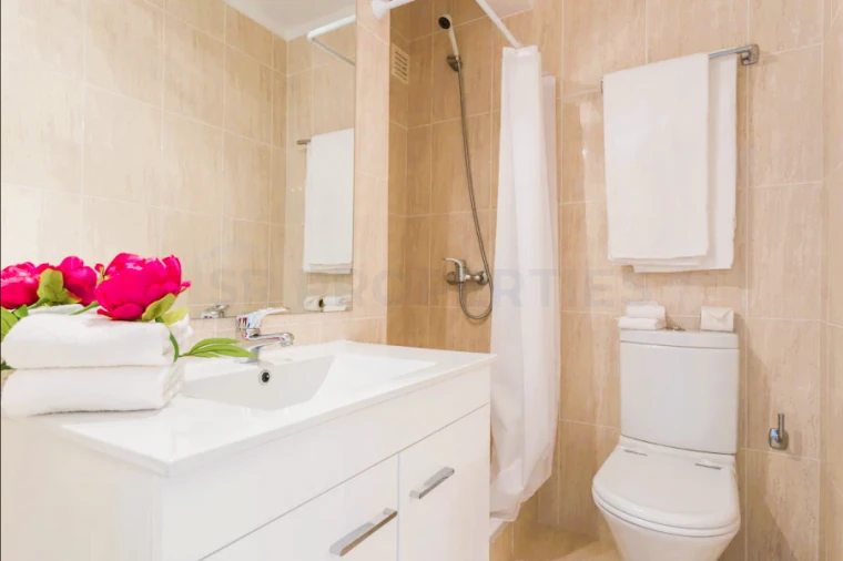 Apartamento T2 para Venda em Quarteira Foto 23