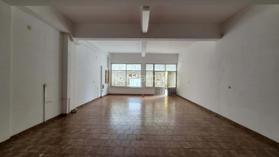Negócio para Venda em Odivelas Foto 4