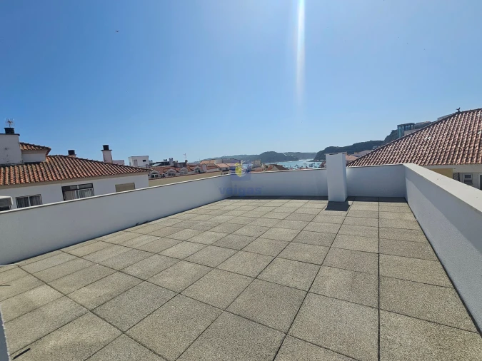 Apartamento T2 para Venda em São Martinho do Porto Foto 3