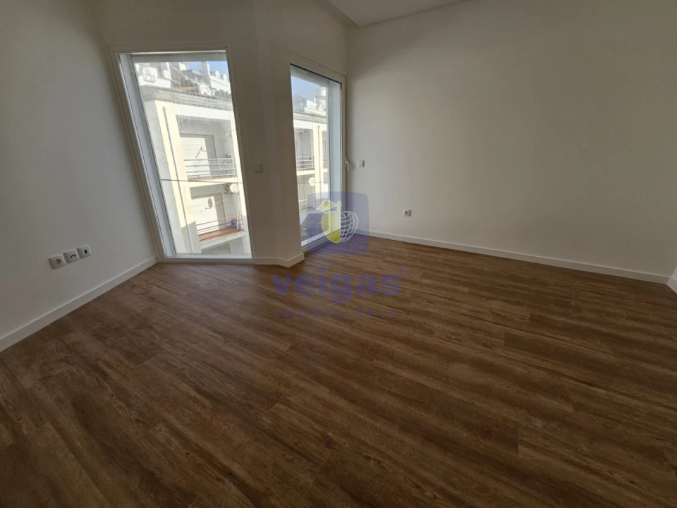 Apartamento T2 para Venda em São Martinho do Porto Foto 11