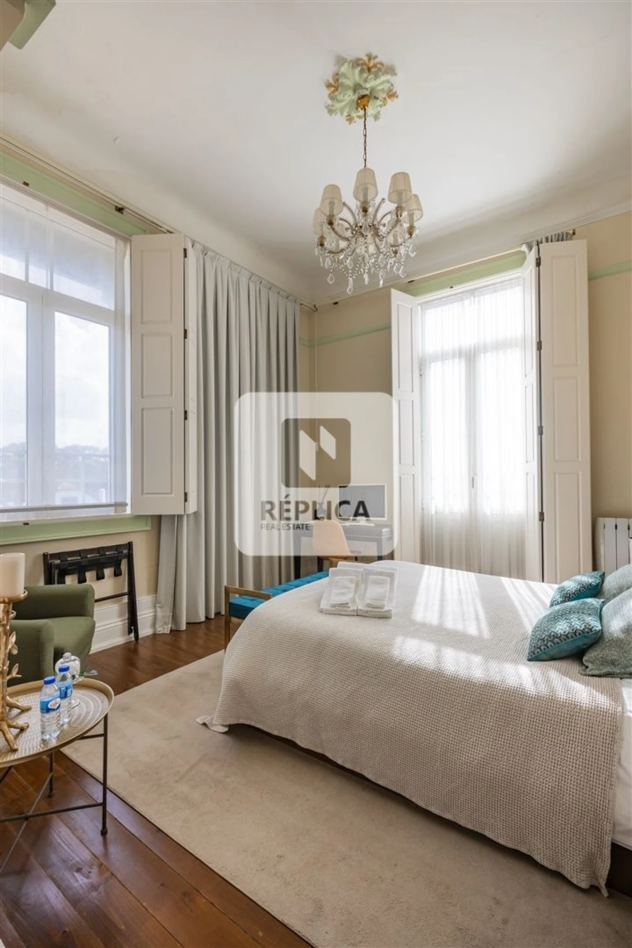 Moradia T6 para Venda em Arcozelo Foto 8