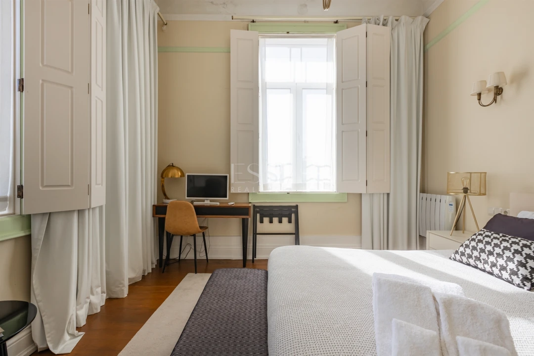 Moradia T6 para Venda em Arcozelo Foto 26