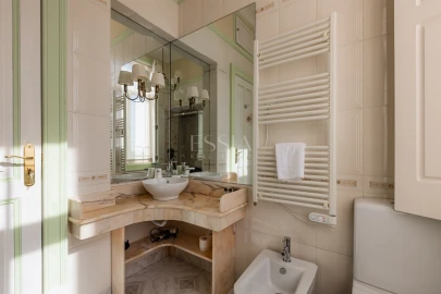 Moradia T6 para Venda em Arcozelo