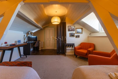 Moradia T6 para Venda em Arcozelo