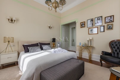 Moradia T6 para Venda em Arcozelo