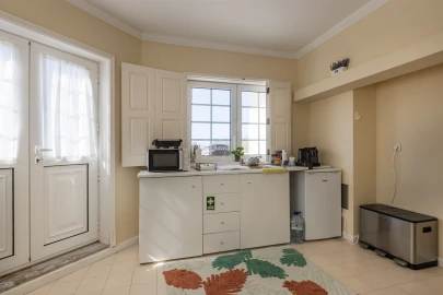 Moradia T6 para Venda em Arcozelo