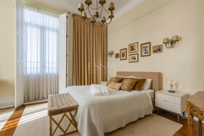 Moradia T6 para Venda em Arcozelo