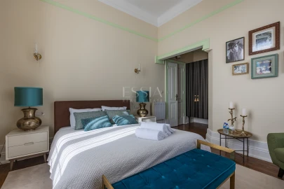 Moradia T6 para Venda em Arcozelo