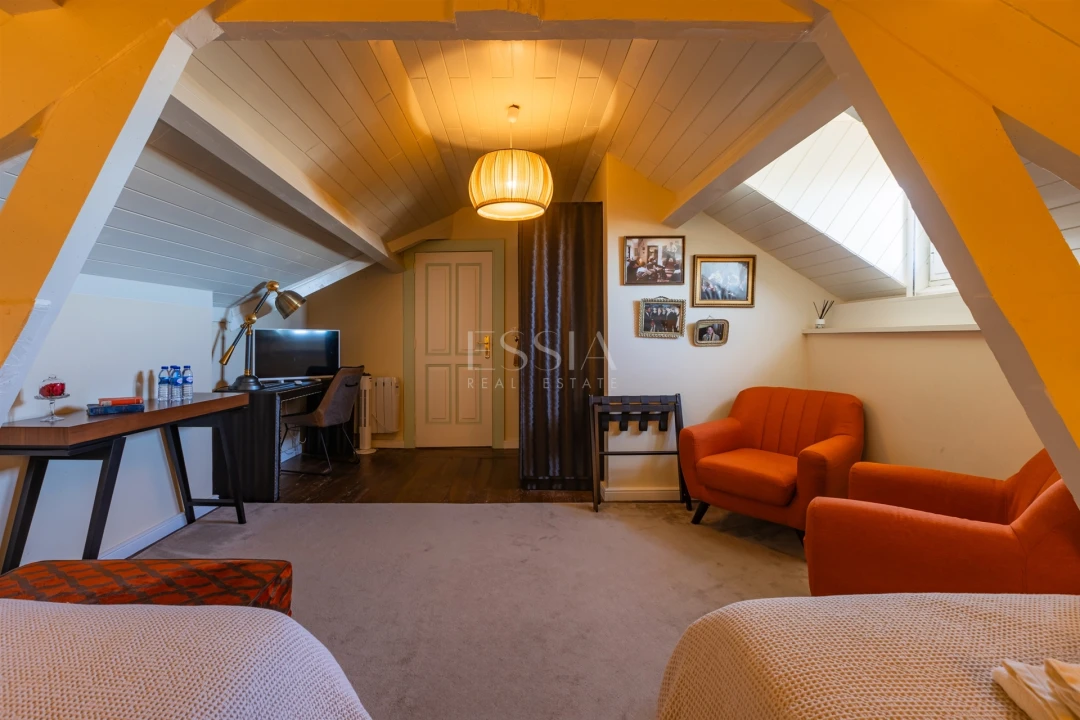 Moradia T6 para Venda em Arcozelo Foto 16