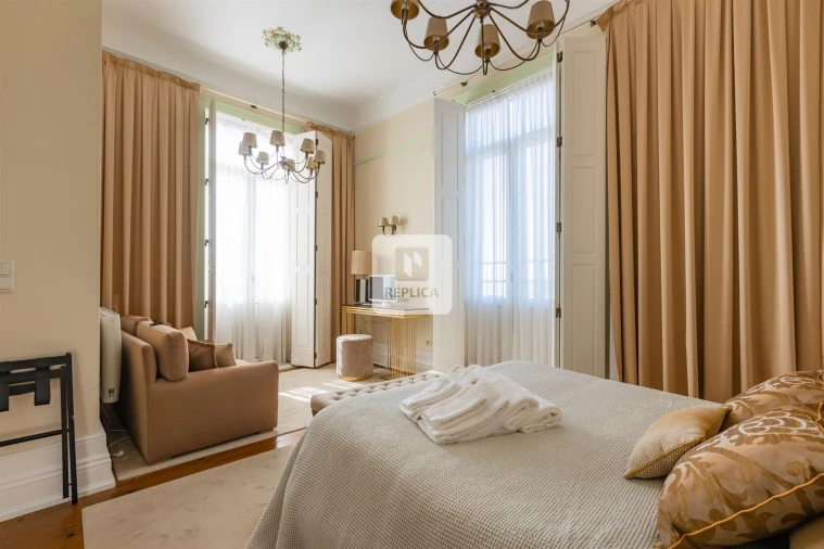 Moradia T6 para Venda em Arcozelo Foto 11