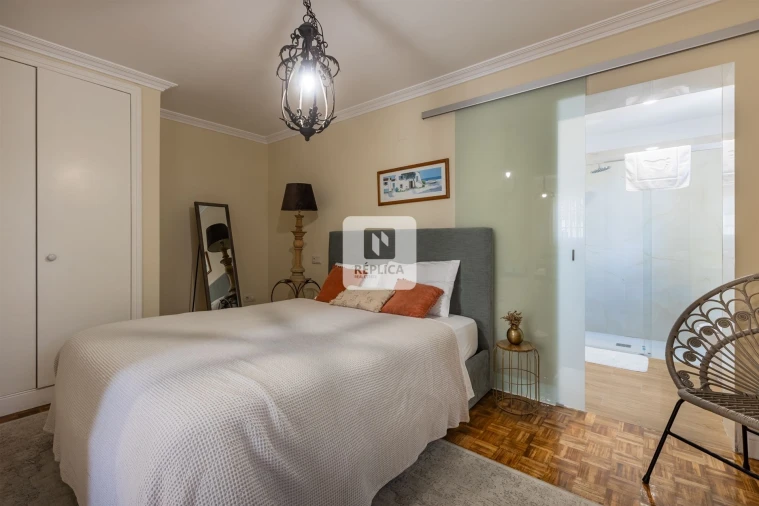 Moradia T6 para Venda em Arcozelo Foto 18