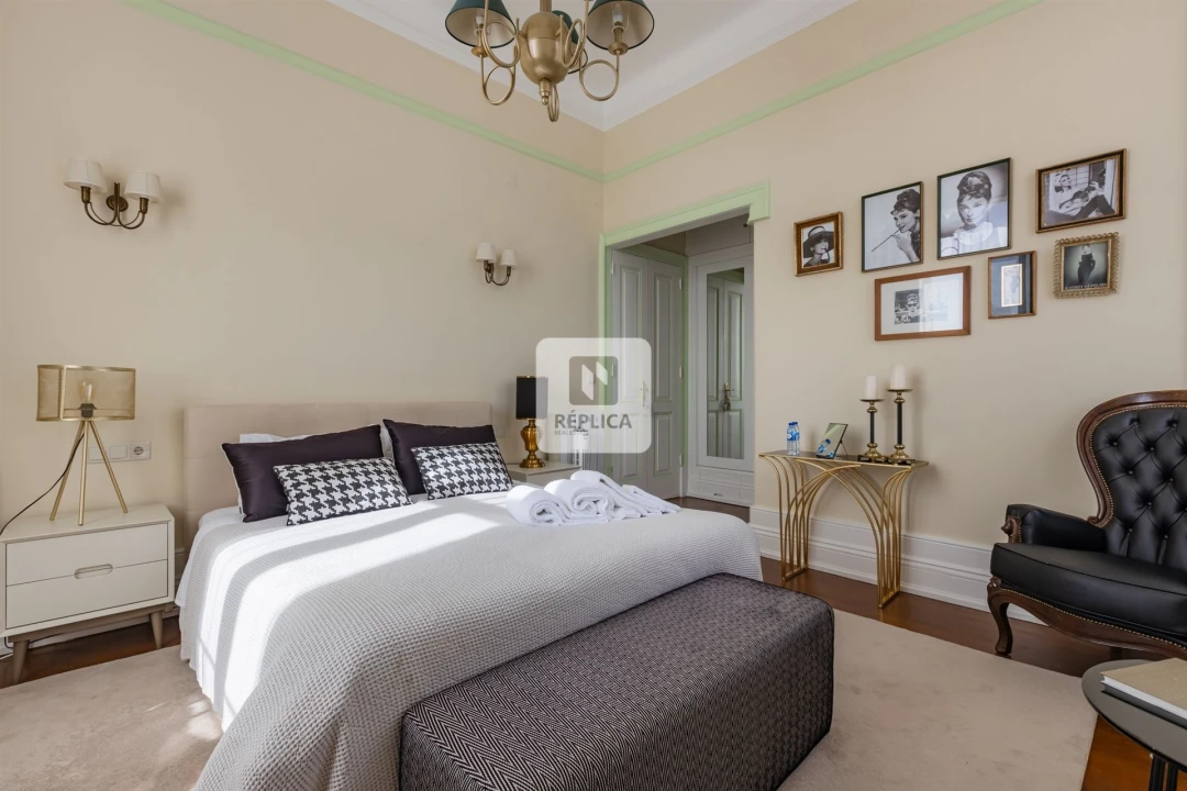 Moradia T6 para Venda em Arcozelo Foto 15